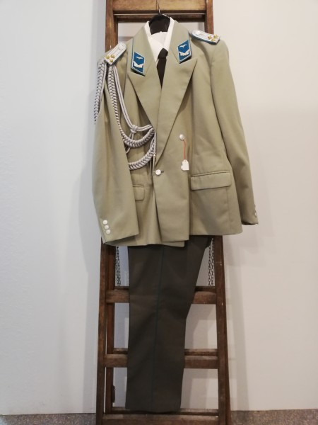 DDR Jacke, Hose Hemd,Oberleutnant Luftstreitkräfte mit Fangschnur