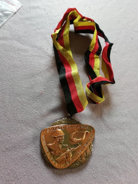 DDR Siegermedaille 5. Soldatenfestspiele Wachregiment Berlin Ministerium für Staatssicherheit