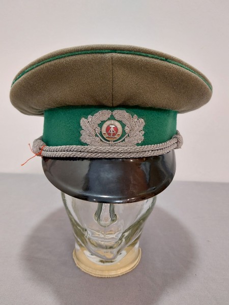 DDR Schirmmütze Offizier NVA Grenztruppen Größe 56 hergestellt 1965 -handgestickt