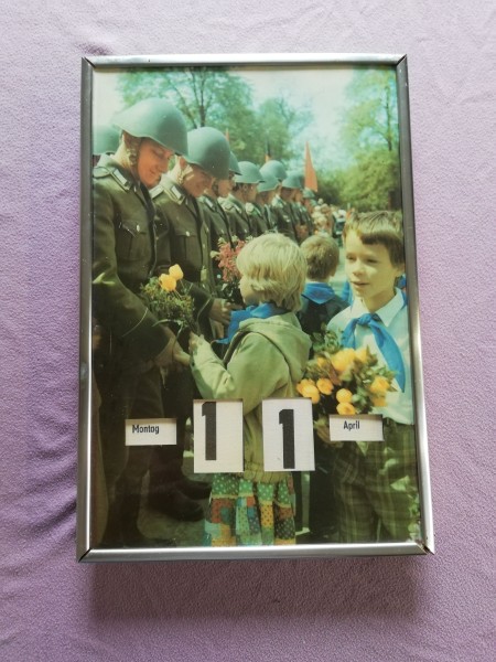 DDR NVA Ewiger Kalender Drehkalender der NVA