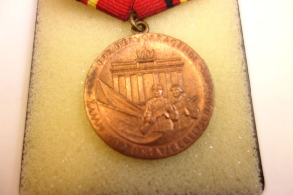 Medaille Für Hervorragende Kampf und Einsatz- bereitschaft Bronze