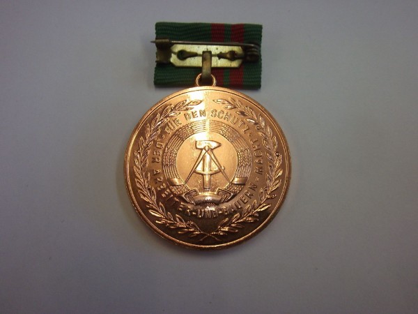 Medaille für 10 jährige Treue Dienste freiwilliger Helfer beim Schutz der Staatsgrenze der DDR in Bronze