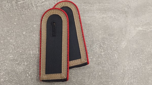 Bundeswehr Schulterklappen Unteroffizier Artillerie dunkelgrau mit Lasche