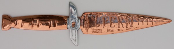 Brieföffner hergestellt aus einem Führungsring: Auf der Klinge Ypern 1919, die Parierstange aus Aluminium  