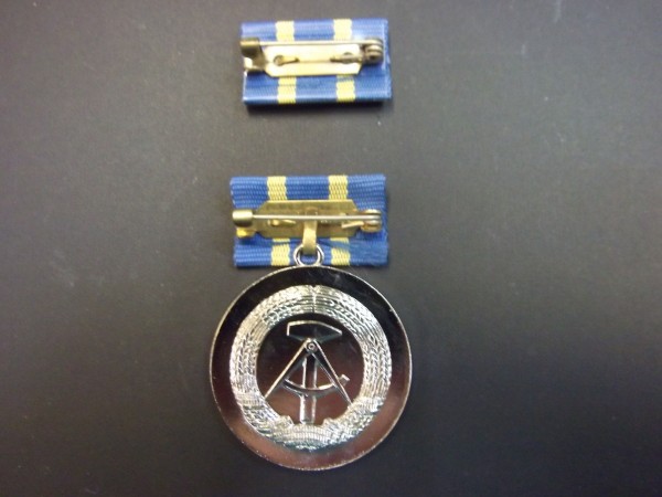 Medaille Für Treue Dienste Bei Der Deutschen Post in Silber