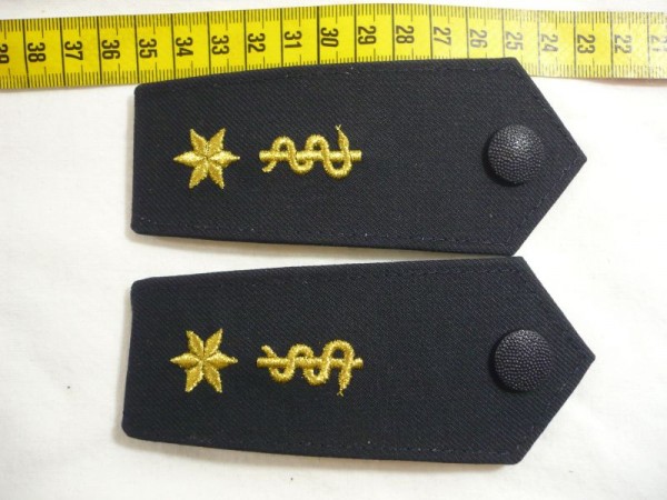 BUND: Schulterklappen Bundespolizei BGS blau, Äskulapstab gold 25mm und 1 Stern gold, Druckknopf gold gekörnt