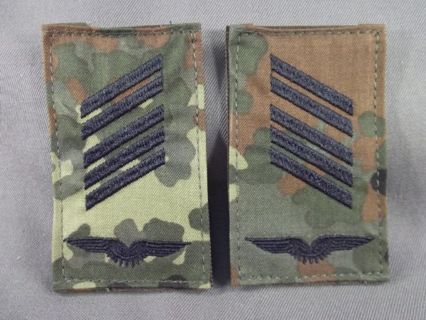 Rangschlaufen Oberstabsgefreiter schwarz auf flecktarn mit Schwinge und mit Klett