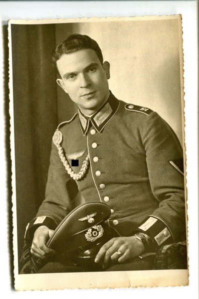 Wehrmacht Heer - Portraitfoto Waffenrock - Infanterie Regiment 92