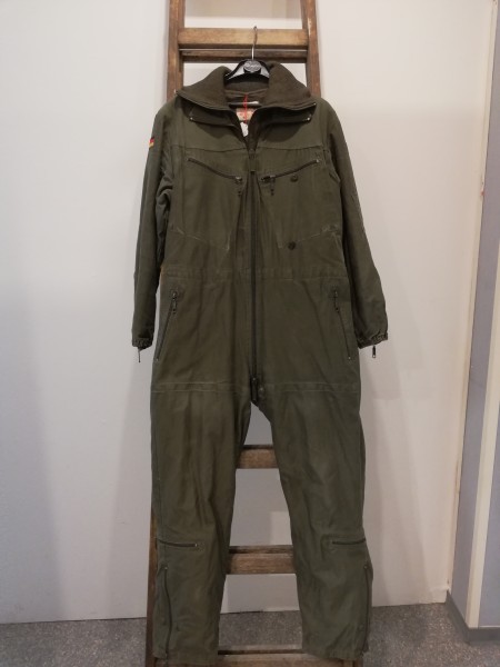 Bundeswehr Panzerkombi oliv mit Teddyfutter Größe 8 / 50 Original Köhler