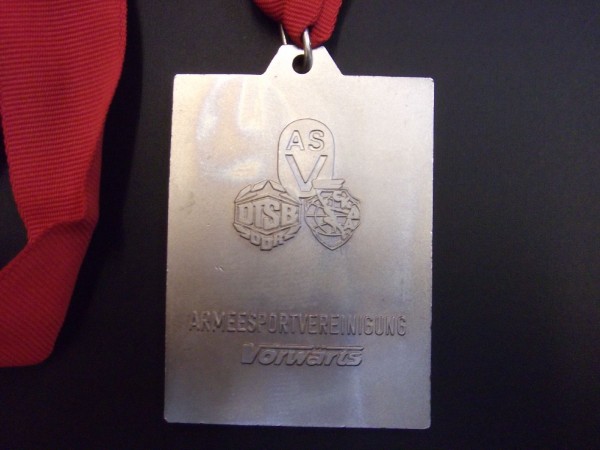 Medaille ASV - Armeesportvereinigung Vorwärts, grünes Mittelteil, silber 