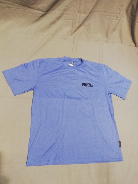 Polizei T-Shirt in hellblau mit Schriftzug Grösse L-Large 1.Modell?
