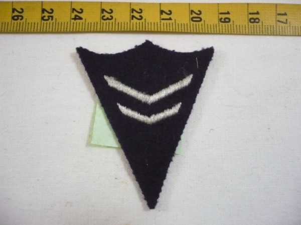 Baden-Wuerttemberg: Kragenspiegel, Polizei Baden-Württemberg, alte Art, Wachtmeister, 2 Winkel silber auf blau