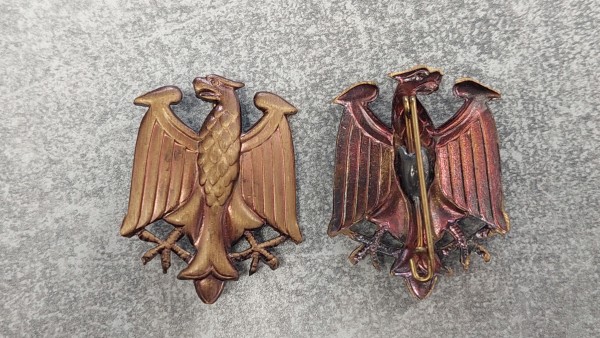 Bundeswehr Brosche Adler aus Leistungsabzeichen bronze Metall, mit Nadel