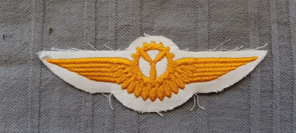 Tätigkeitsabzeichen Bordmechaniker, silber gold auf weiß