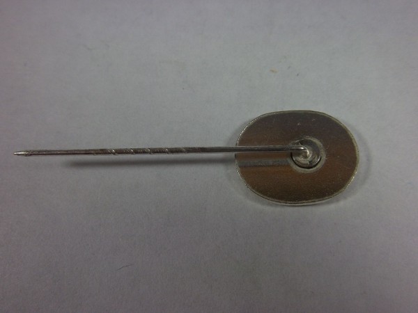 Allgemein: Anstecknadel, Oval, Silber, mit Kranz und DPG