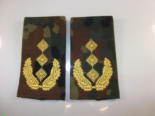 Rangschlaufen Generalleutnant, gelb auf Flecktarn