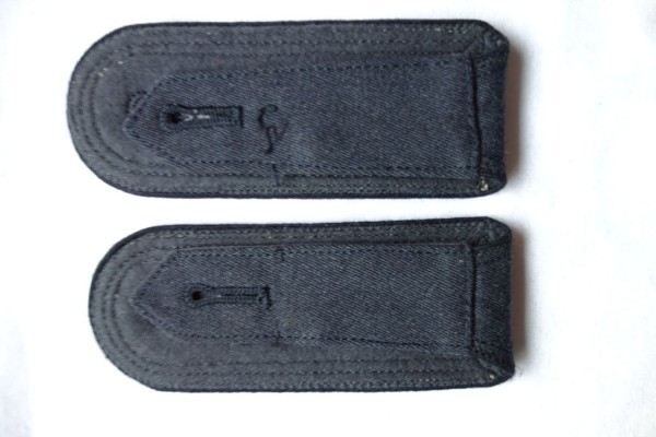 Schulterklappen Oberstabsfeldwebel, Pioniertruppe, dunkelgrau mit Lasche