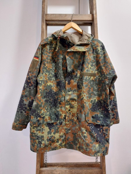 Bundeswehr Jacke Nässeschutzjacke Größe 2 48/ 50 in Flecktarn Originaltarn