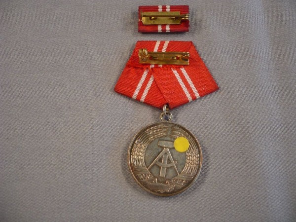 Medaille für treue Dienste in den Kampfgruppen der Arbeiterklasse, in Silber