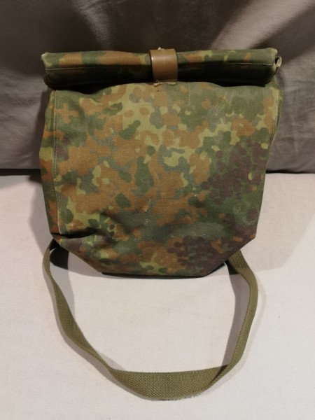 Bundeswehr Gasmaske M65 Z mit Filter und Tasche Größe 2- Original