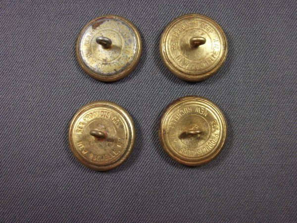 Knopf, 28mm, lange Öse #Army# 4 Stück