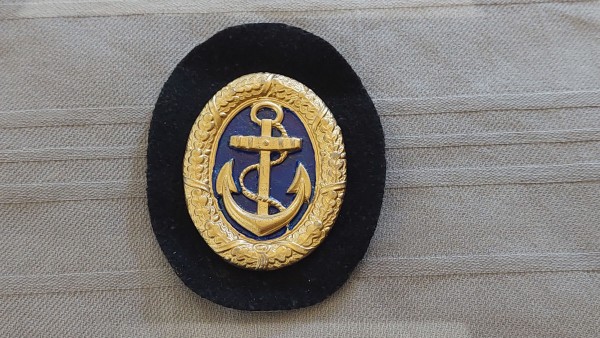 Brustabzeichen Kriegsmarine für Offizier vom Wachdienst Metall auf blauem Stoff