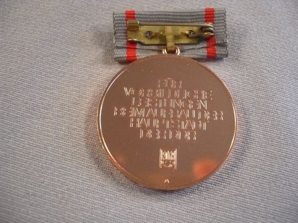 Anerkennungsmedaille "Erbauer Berlins" in Bronze