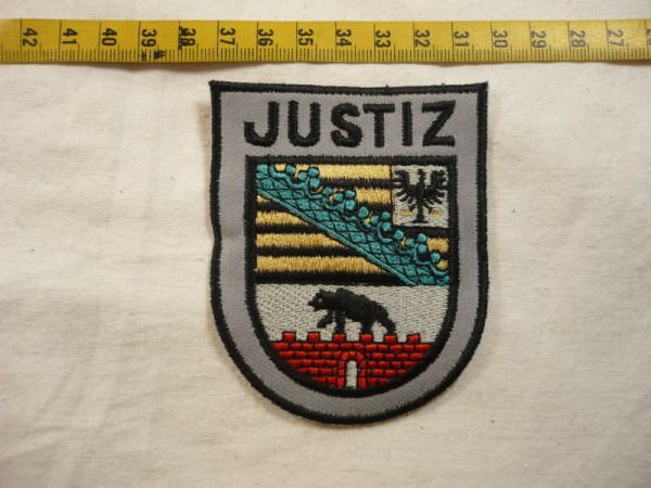 Sachsen-Anhalt: Armabzeichen, Justiz Sachsen-Anhalt, grau, maschinengestickt