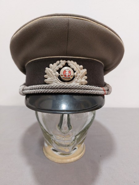 DDR Schirmmütze Offizier NVA Landstreitkräfte Größe 57 hergestellt 1972