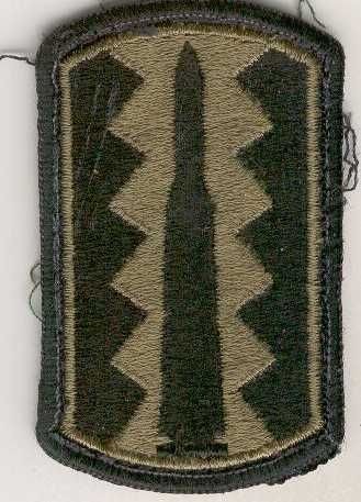Armabzeichen 197th Inf. Brigade, tarnfarben ( OD )