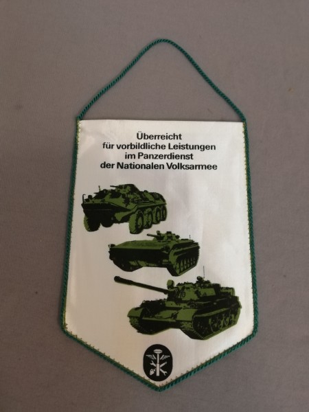 Tischfahne/ Tischwimpel DDR NVA Für vorbildliche Leistungen im Panzerdienst-