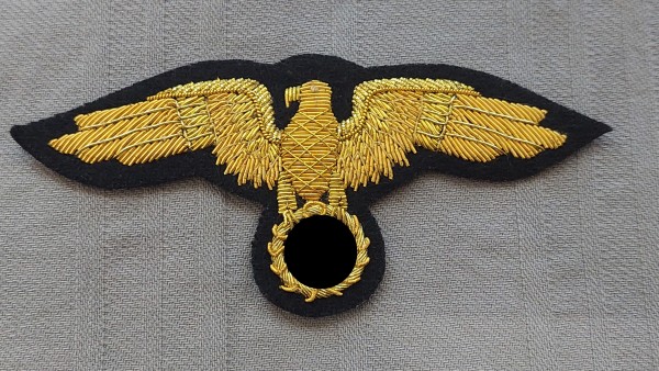 Mützenadler für Offizier Diplomatisches Korps gold auf schwarz handgestickt