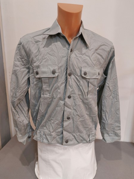 DDR Diensthemd/ Blouson 1/1 Arm NVA Landstreitkräfte mit grauen Knöpfen Größe 41N