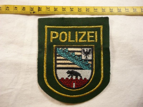 Sachsen-Anhalt: Armabzeichen, Polizei Sachsen-Anhalt, grün, Lurex gold maschinengestickt