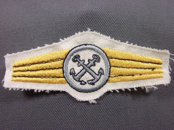 Tätigkeitsabzeichen, Personal im allgemeinen Marinedienst silber auf weiß