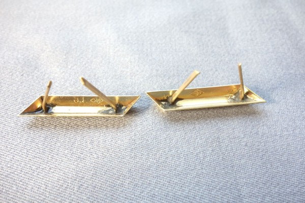 Dienstgradabzeichen Gefreiter Metall hohe Form Messing, vergoldet, glänzend