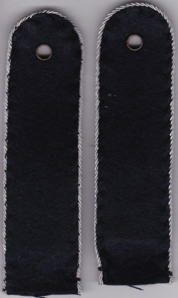 Schulterklappen Oberleutnant für Gala Anzug auf dunkelblau handgestickt