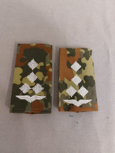 Bundeswehr Rangschlaufen Stabshauptmann, weiß auf Flecktarn