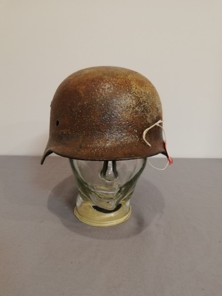 Wehrmacht Helm Stahlhelm M35 - Bodenfund gestempelt SE 64