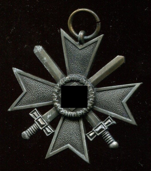 Deutsches Reich Kriegsverdienstkreuz 1939 mit Schwertern Zink