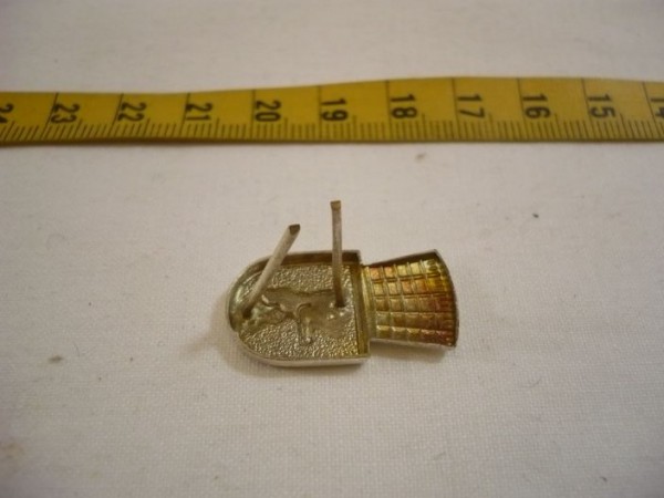 Berlin: Mützenabzeichen, Polizei Berlin, Metall, Wappen in silber