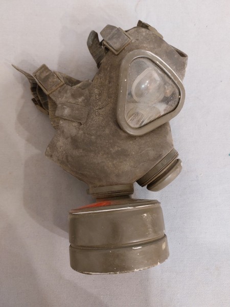 Bundeswehr Gasmaske M65 Z mit Filter und Tasche Größe 3- Original