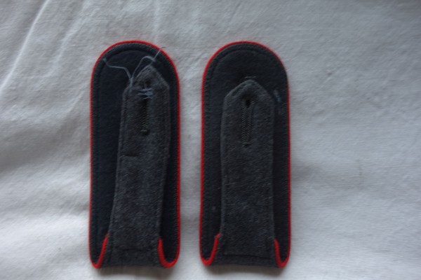 Schulterklappen Hauptgefreiter für Mantel dunkelgrau Artillerie