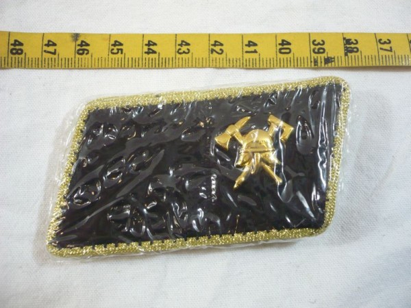 Allgemein: Kragenspiegel Feuerwehr, goldenes Abzeichen