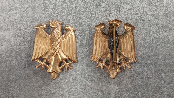 Bundeswehr Brosche Adler aus Leistungsabzeichen gold Metall, mit Nadel