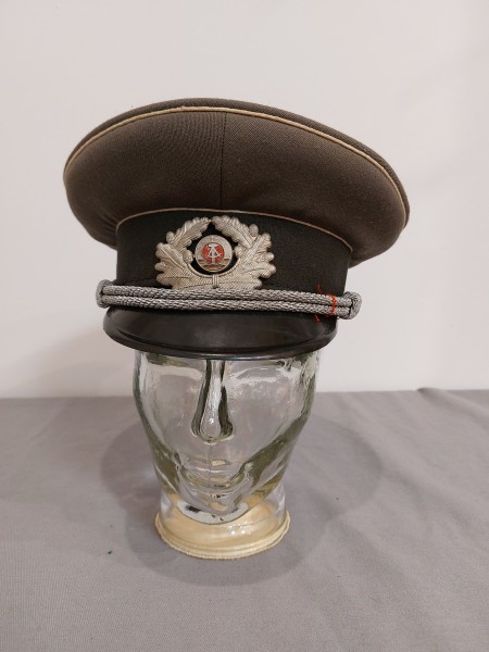 DDR Schirmmütze Offizier NVA Landstreitkräfte Größe 57 hergestellt 1976