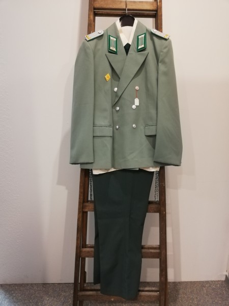 DDR Jacke,Hose und Hemd, Leutnant der Bereitschaftspolizei