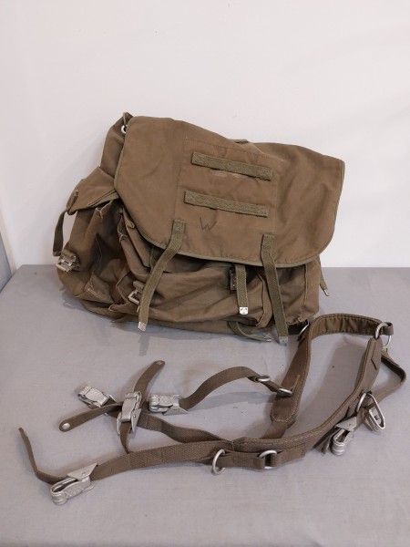 Bundeswehr Kampfrucksack Rucksack mit extra Koppeltragegestell Original