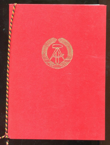 DDR Urkundenmappe mit Staatsemblem A5 - rot 21,5cm x 15,5cm