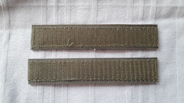 Namenstreifen, MILITARY POLICE, schwarz auf wüstentarn / tropentarn maschinengestickt mit Klett